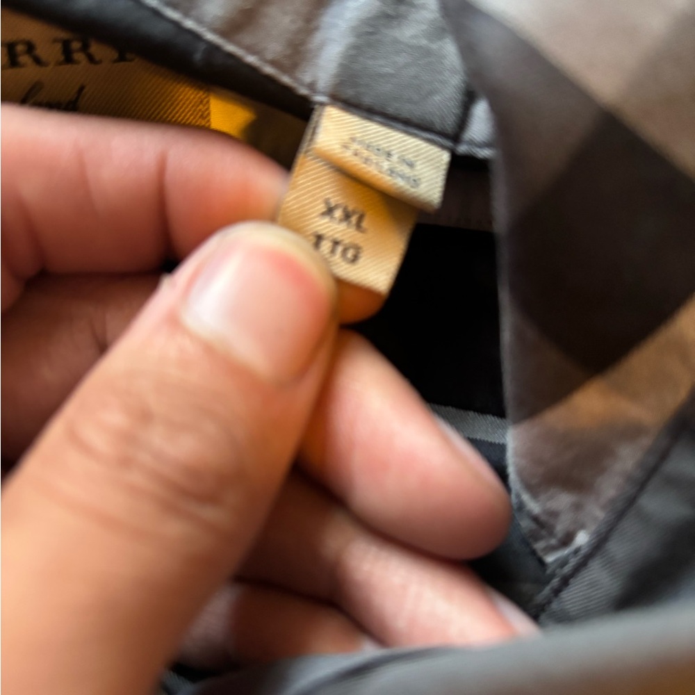 Men’s Burberry authentic Shirt - Picture 4 of 7